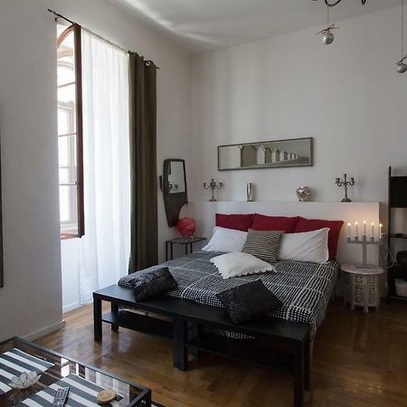 Centro Citta Teatro Hotel Триест Екстериор снимка