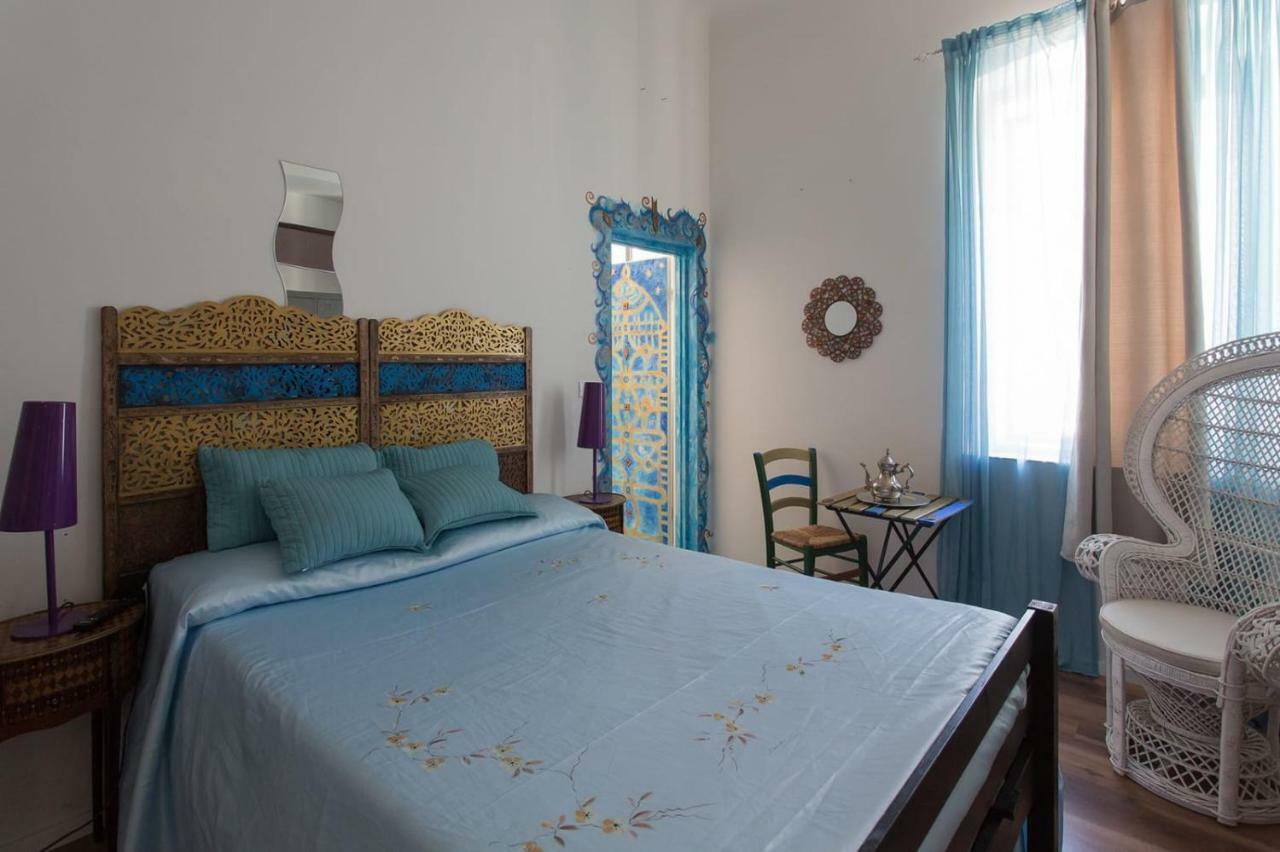 Centro Citta Teatro Hotel Триест Екстериор снимка