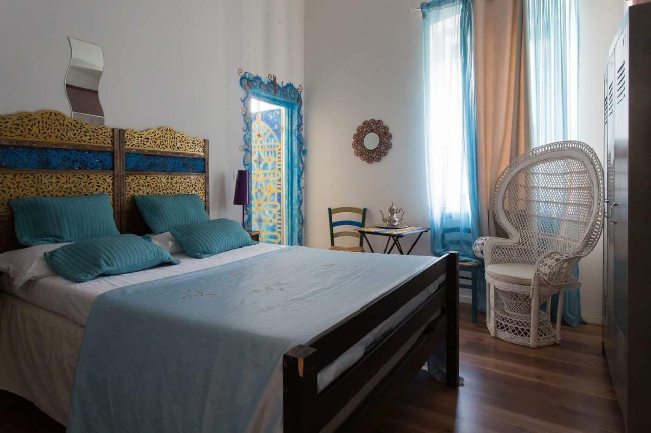 Centro Citta Teatro Hotel Триест Екстериор снимка
