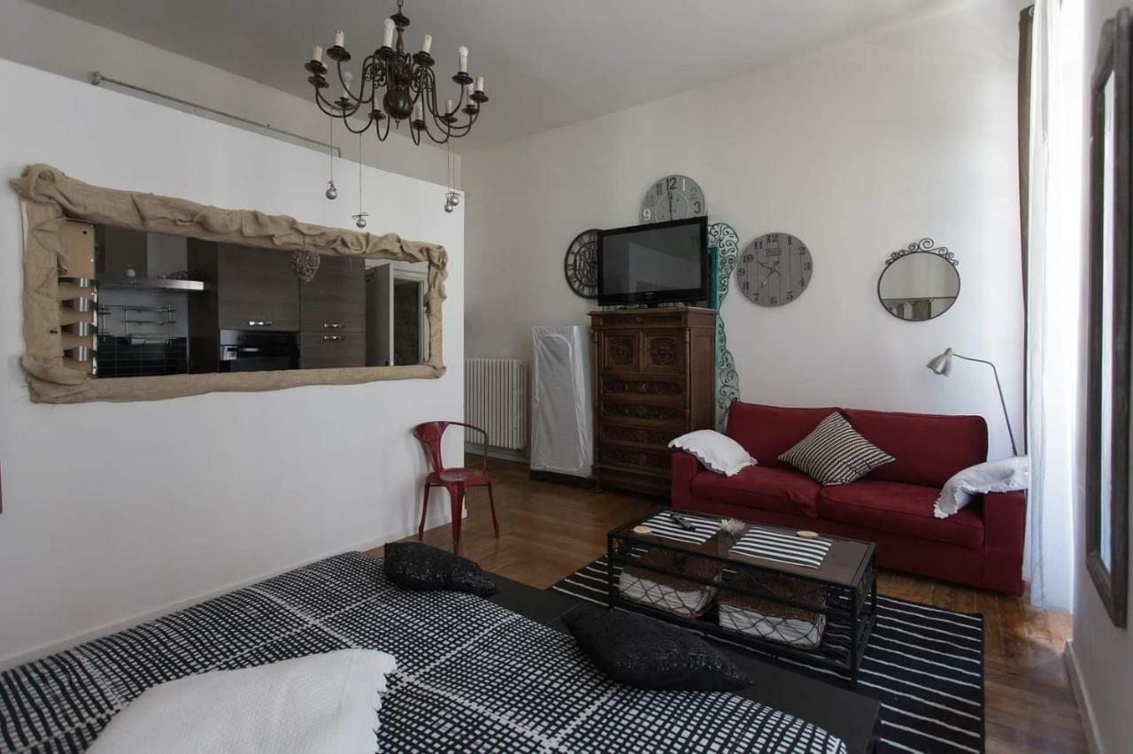 Centro Citta Teatro Hotel Триест Екстериор снимка